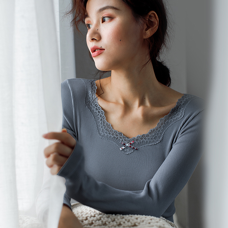 俞兆林蕾丝V领秋衣女加绒加厚美体保暖内衣女单件上衣秋冬打底衫