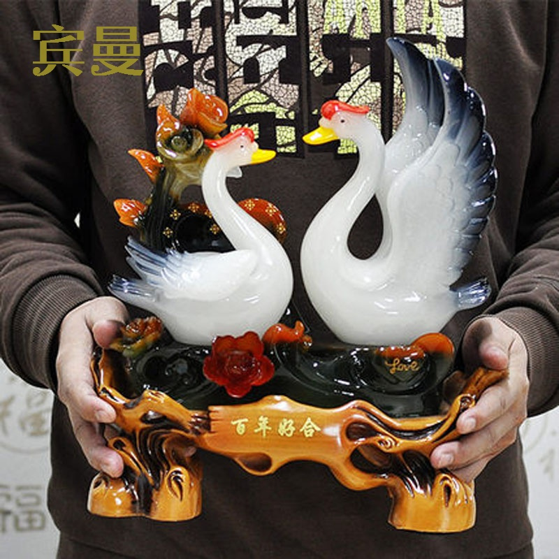 时尚结婚礼物摆件白天鹅婚庆礼品欧式实用婚房客厅家居装饰工艺品9765