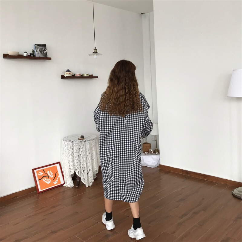 小心机衬衫裙子2018新款女装春中长款宽松显瘦格子不对称袖连衣裙黑白色