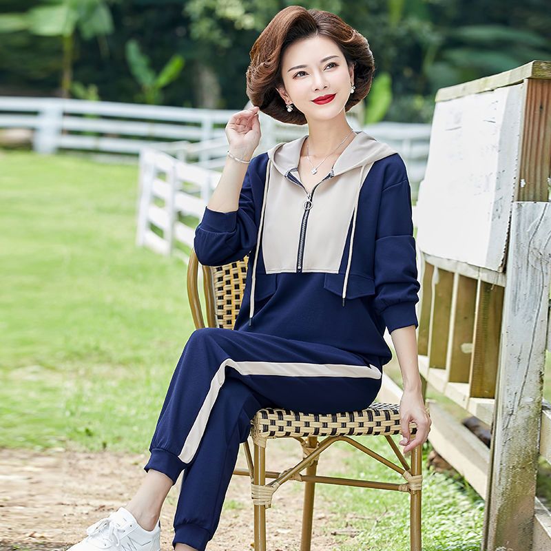 妈妈秋装休闲运动服套装洋气2021款40中老年人连帽撞色卫衣两件套