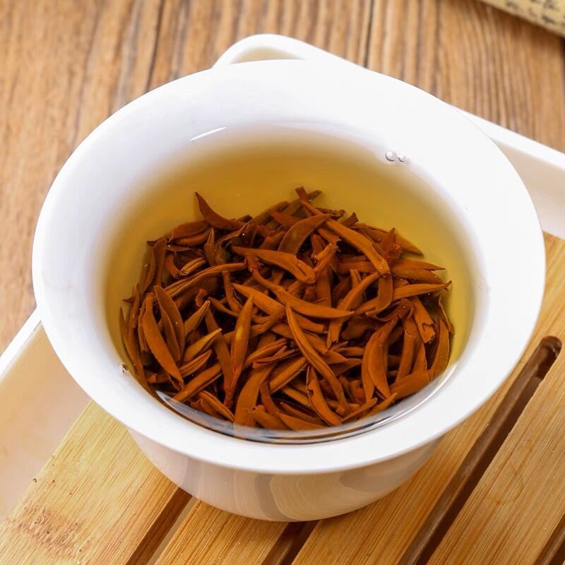 八闽东华金骏眉红茶茶叶特级正宗浓香型武夷山桐木关金俊眉高档礼盒装