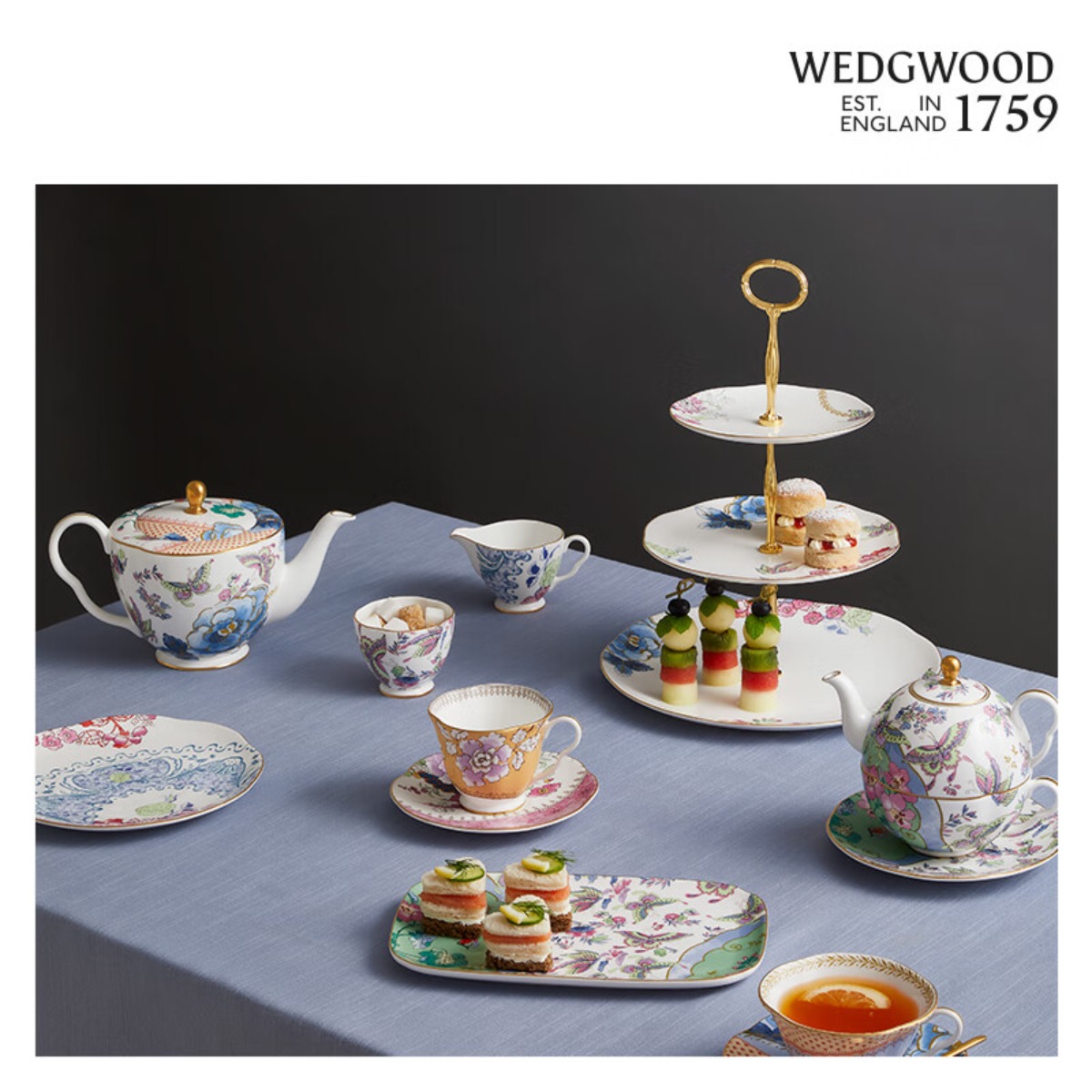 WEDGWOOD 5C107805854花间舞蝶三层点心盘高清大图