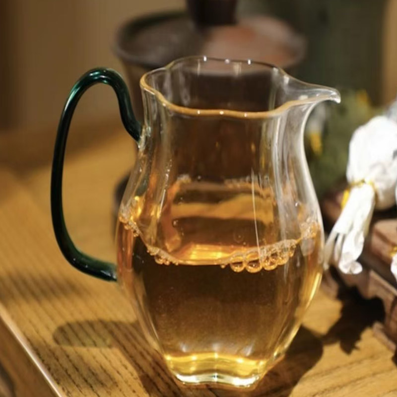 澜凔古茶 冰岛核心古树 头春头采 2017年 80g高清大图