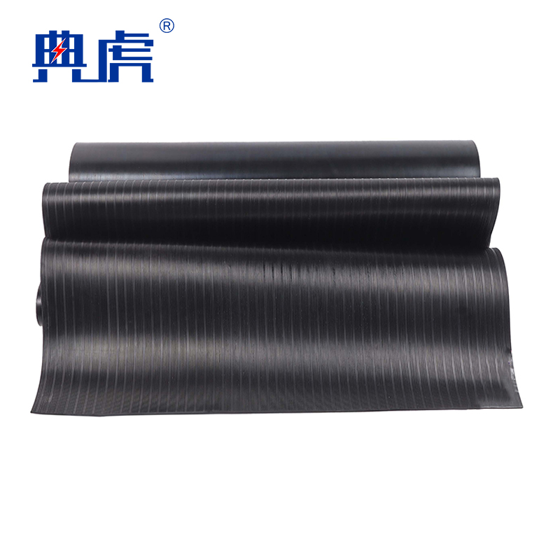 典虎 绝缘胶垫 黑色条纹5mm*1.2m*5m 10kv 卷高清大图