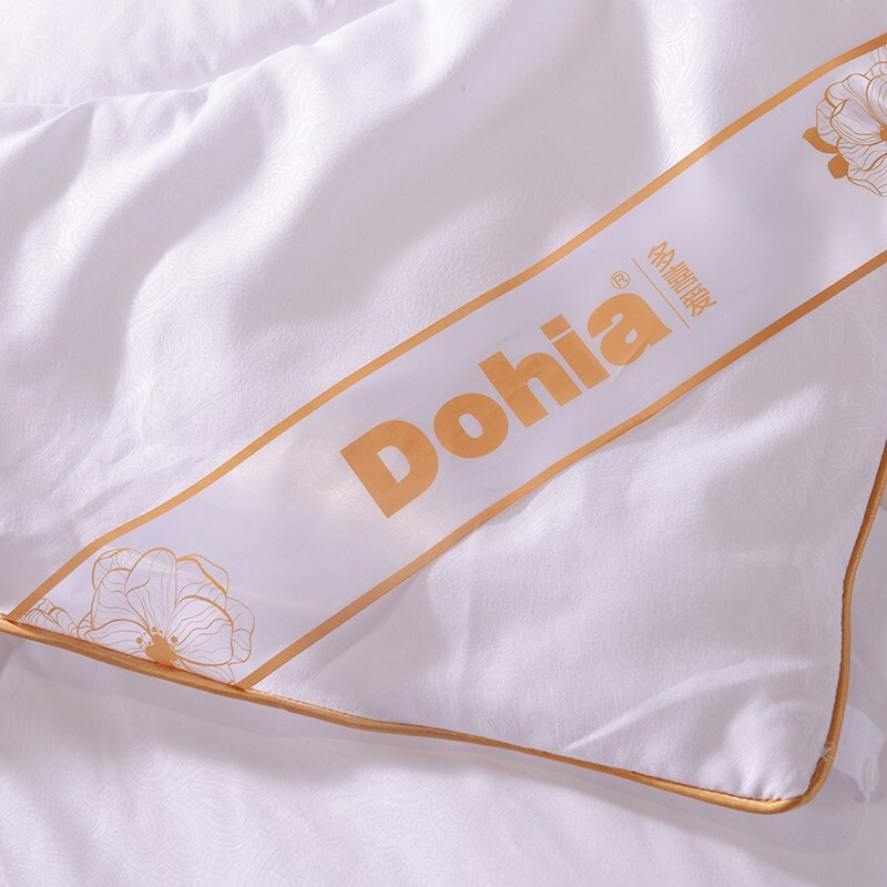多喜爱(Dohia)臻选舒柔四季被高清大图