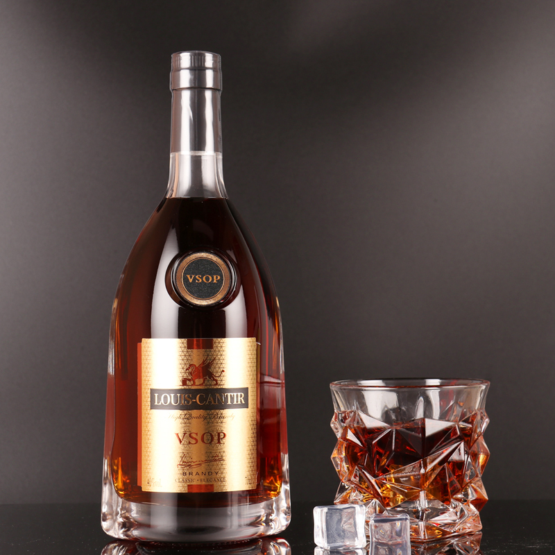 vsop法国进口干邑白兰地6年陈酿钻石特醇vsop高档洋酒礼盒装700ml瓶