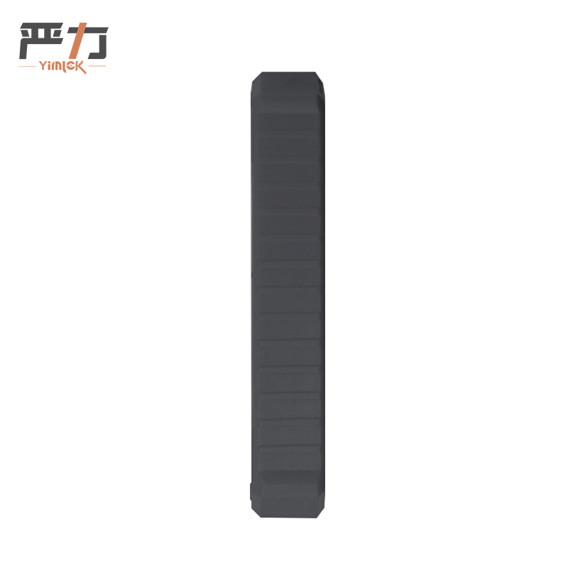 严力 万用表 FS8233台高清大图