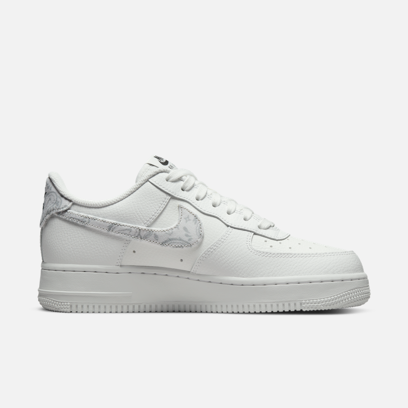 nike耐克air force 1 07 ess女子空军一号运动鞋新款dj9942