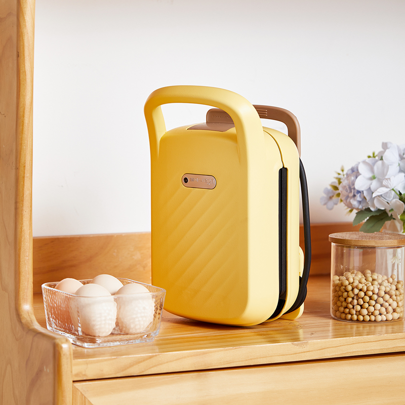 小熊(bear) SMZ-R07V6 三明治机早餐机 五层加厚+华夫盘 双面加热 米黄色 / 台高清大图