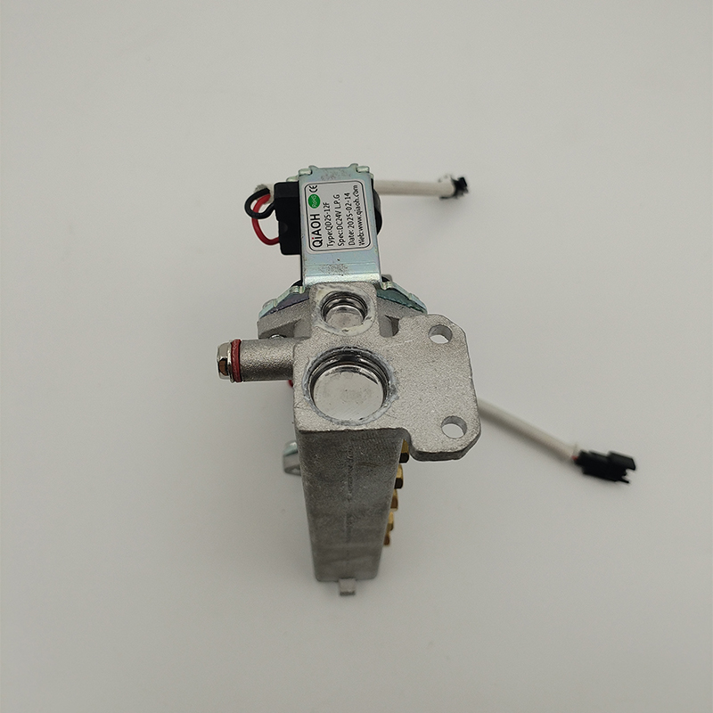 帮客材配倍科燃气热水器JSQ25-13MC(12T)分气杆(带分段阀)高清大图