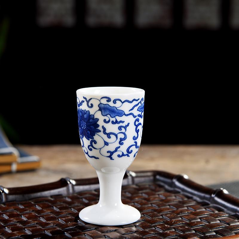 青花瓷高脚杯 陶瓷白酒杯家用烈酒杯高脚杯酒小酒盅创意一口杯酒具