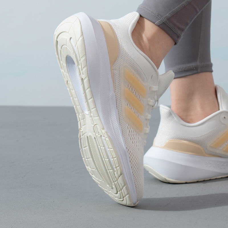 Adidas阿迪达斯女子新款透气轻便缓震运动跑步鞋IE0725 ZP