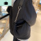 黑色链条腋下法棍单肩包女2020新款潮复古新月包NEW LAKE 黑色链条腋下包女士单肩包