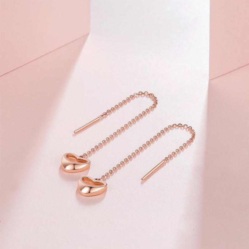 周六福18k金玫瑰金耳线女士款多彩au750玫瑰金彩金迷你爱心形耳钉耳环