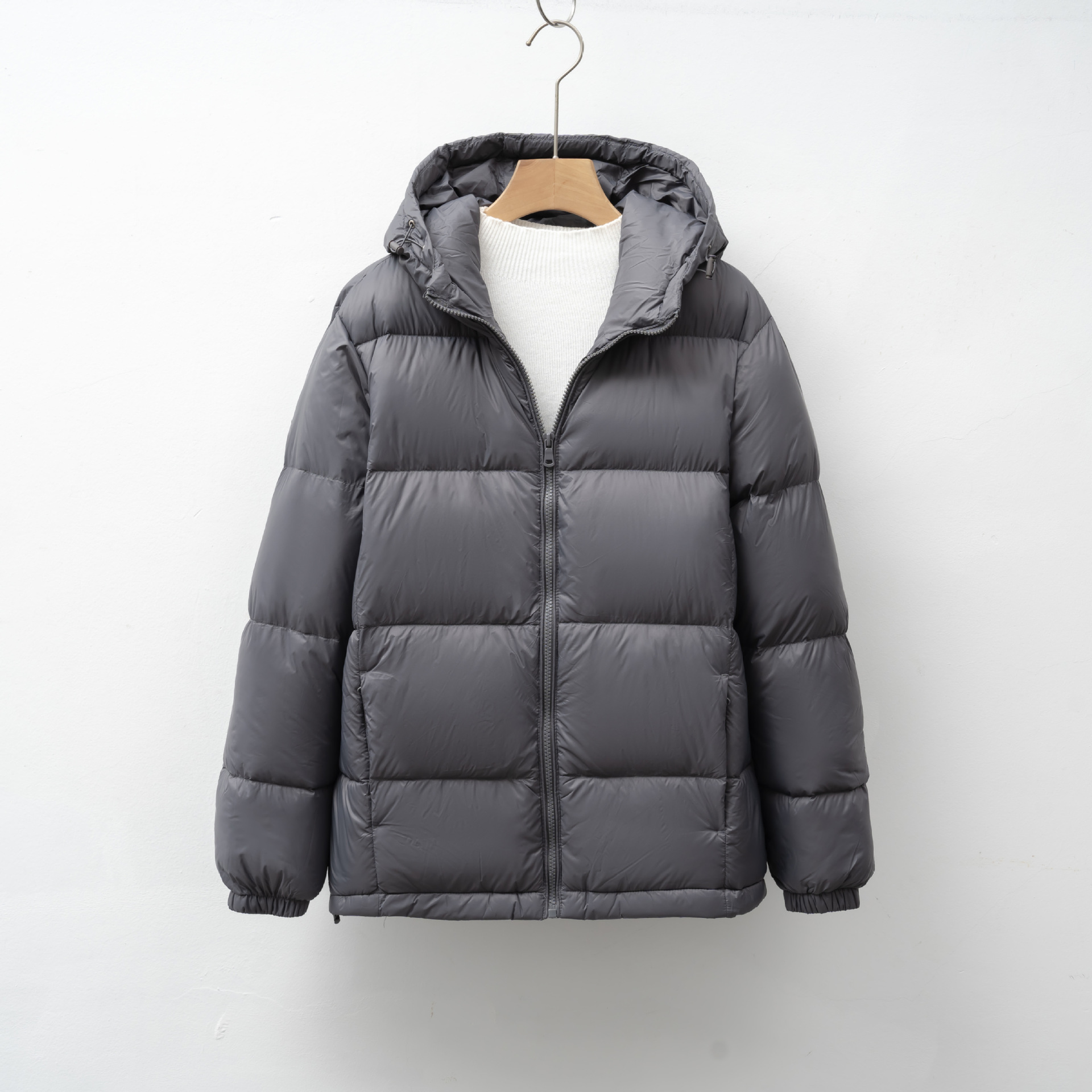 羽绒服新国标90绒女冬季连帽防风休闲百搭面包服防寒外 深灰色 XXL