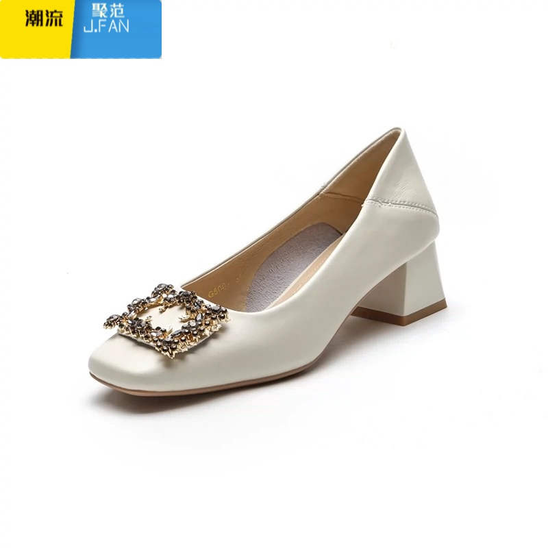 聚范35厘米粗跟单鞋女夏2024新款水钻中跟瓢鞋职业软底女鞋