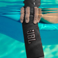 JBL FLIP6 音乐万花筒六代 便携式蓝牙音箱 低音炮 防水防尘设计 多台串联 赛道扬声器 独立高音单元 金属黑