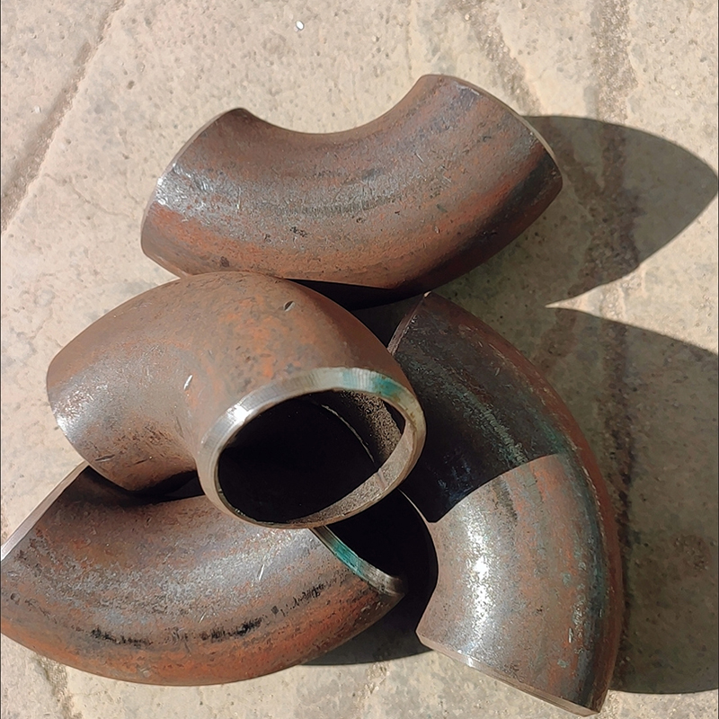 洋蝲蝲 焊接弯头 DN125 单位:个高清大图