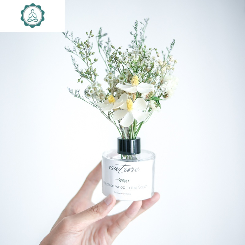 南栖于野玫瑰干花带花瓶永生花满天星家居摆件客厅ins小清新装饰封后白色罗兰 香薰瓶 带小瓶干花包视频介绍 南栖于野玫瑰干花带花瓶永生花 满天星家居摆件客厅ins小清新装饰封后白色罗兰 香薰瓶 带小瓶干花包功能演示视频 苏宁易购