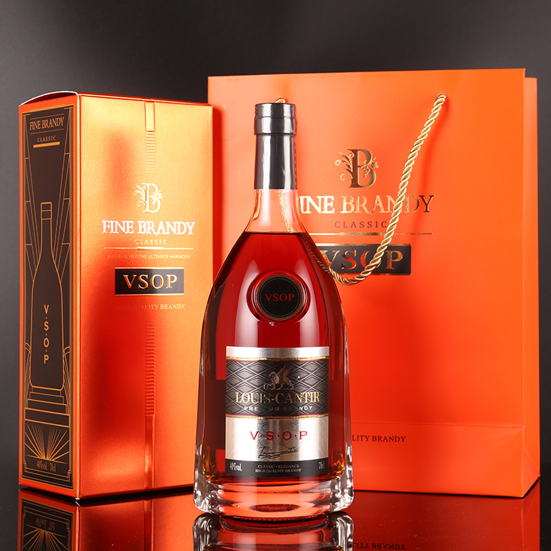vsop法国进口干邑白兰地6年陈酿钻石特醇vsop高档洋酒礼盒装700ml瓶