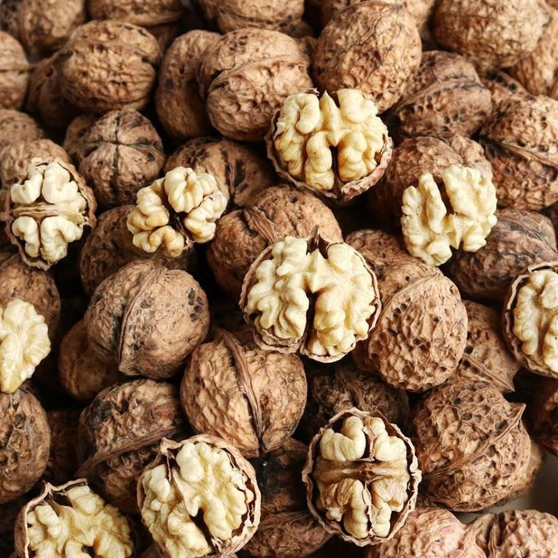 新货云南纸皮核桃薄皮新货丑核桃一级多选坚果视频