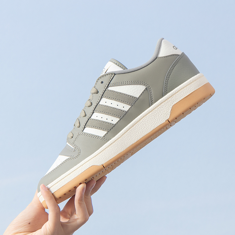 adidas阿迪达斯男鞋新款厚底休闲鞋低帮篮球板鞋运动鞋IH7966 ZP