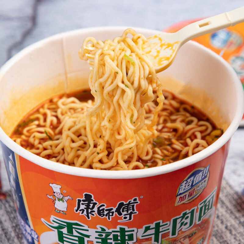 方便面 12桶/箱（红烧牛肉 香辣牛肉 老坛酸菜 香菇炖鸡） 口味随机