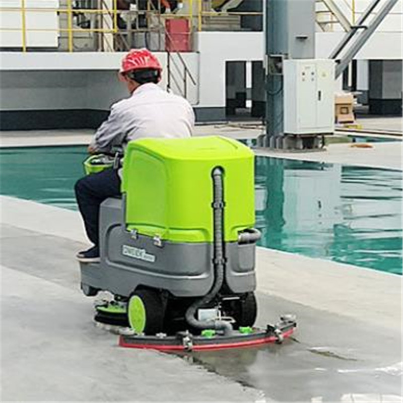 德威莱克 DWEILK DW700BS驾驶式洗地车双刷盘 地下车库用电动洗地机 仓库停车场商场拖地机 YC