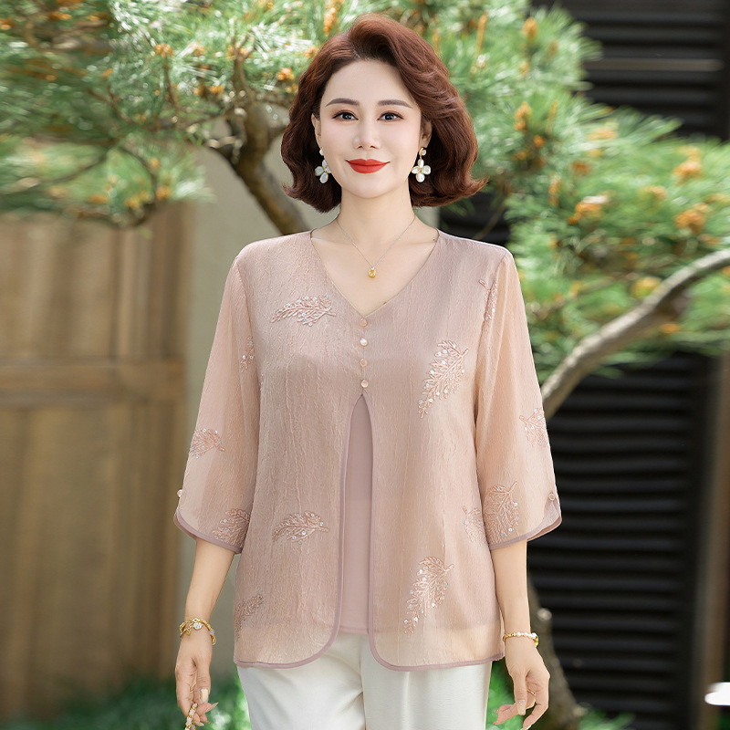 纤孜雅 妈妈中式夏装T恤小衫新款中老年女宽松刺绣纯色洋气上衣女假两件高清大图