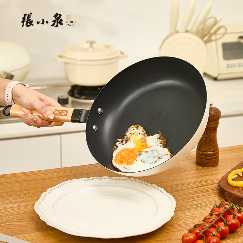 张小泉不易粘精铁煎锅C32780100 26cm高清大图