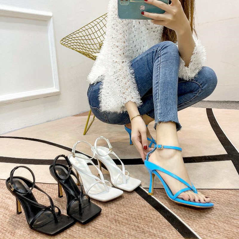 林先森bv2021年新款凉鞋女夏季一字带高跟鞋中细跟方头白色夹趾性感