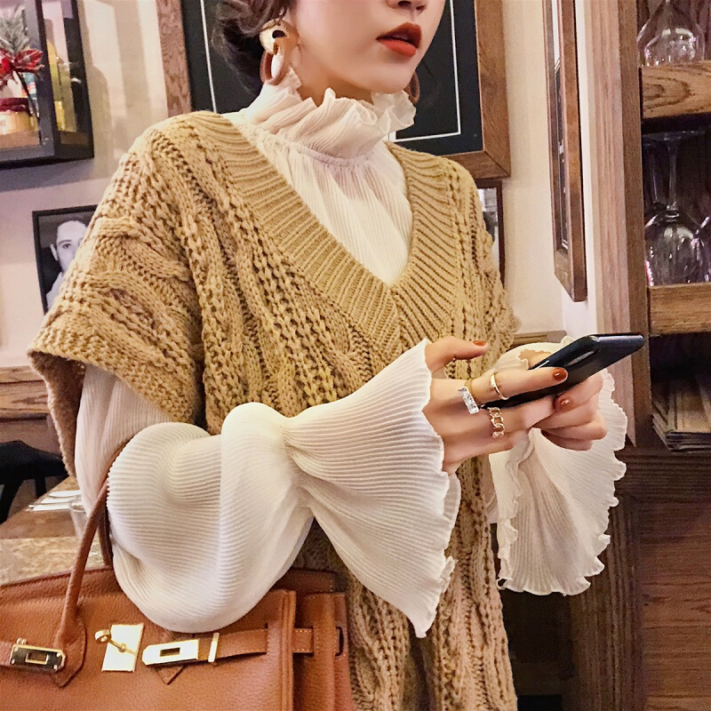 2018新款女士洋气小衫时尚仙气质上衣宽松不规则喇叭袖打底雪纺衫 杏色 均码