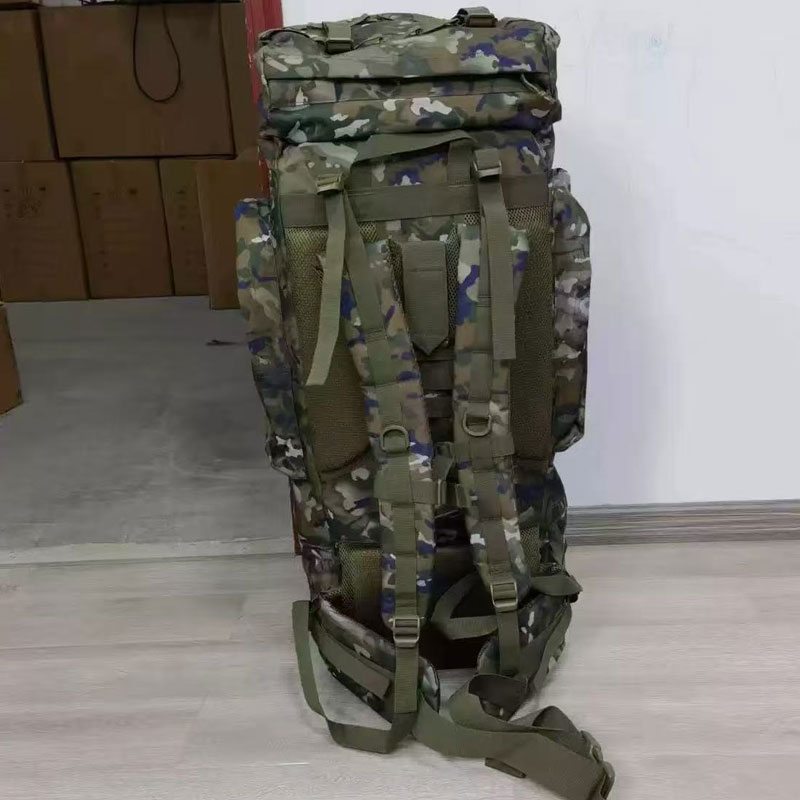 新式迷彩水墨夏季背囊高清大图