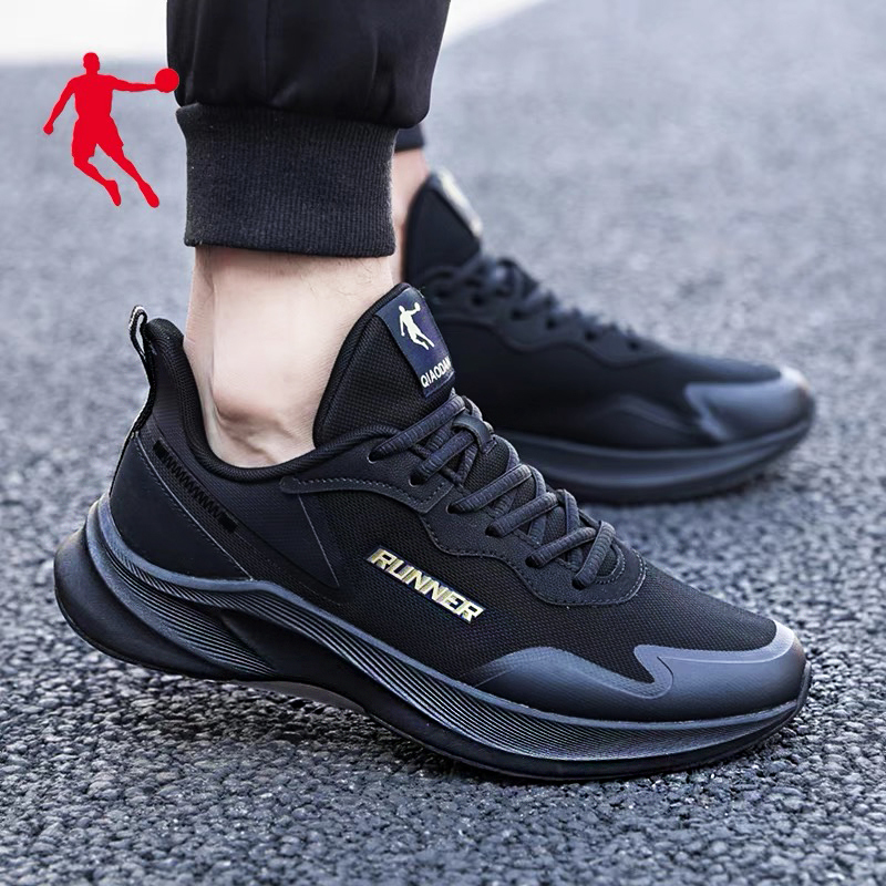 乔丹运动鞋男鞋男士轻便旅游休闲鞋子黑色透气跑步鞋