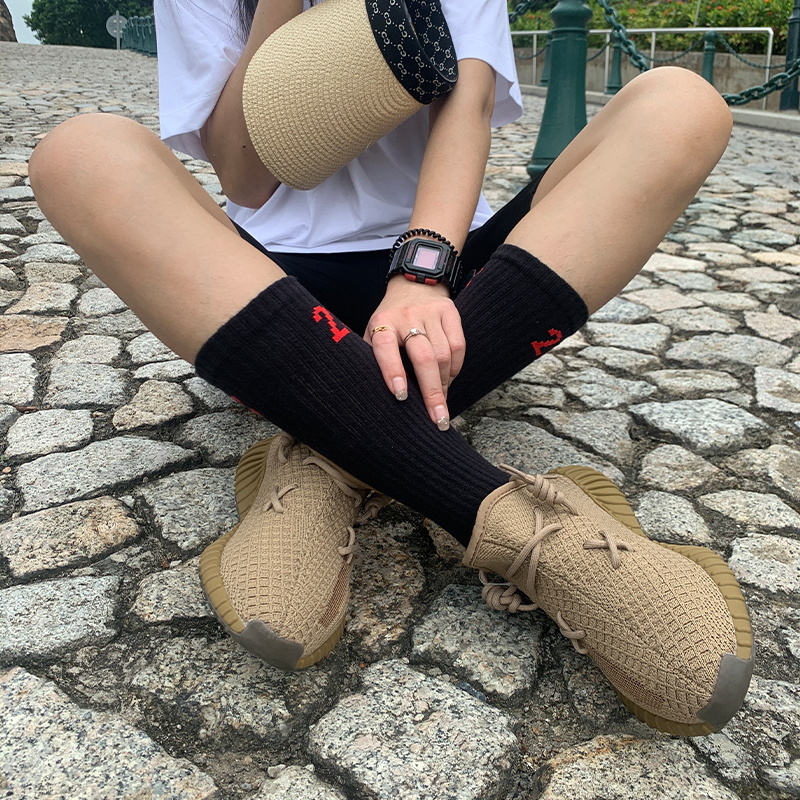UYEEZY运动户外阿迪同款减震运动2022新款地球棕超酷潮流设计跑鞋厚底情侣椰子350运动鞋