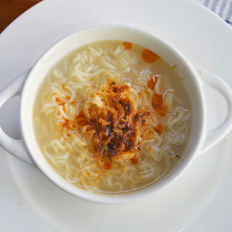 中国香港出前一丁方便面 香辣麻油味100g 方便速食泡面拉面办公室 熬夜