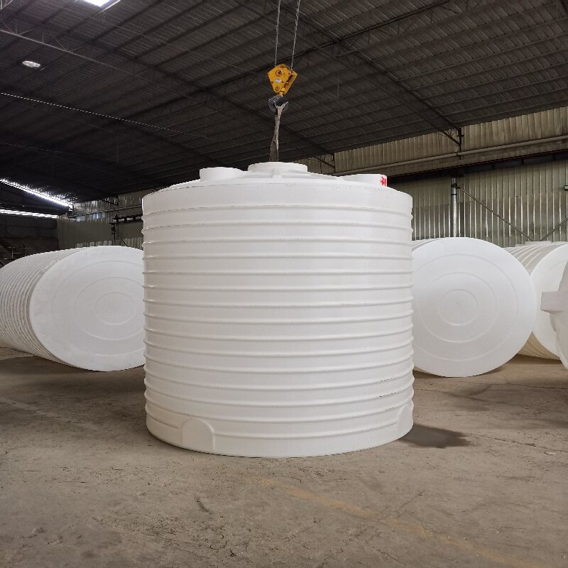 立式塑料水罐高清大图