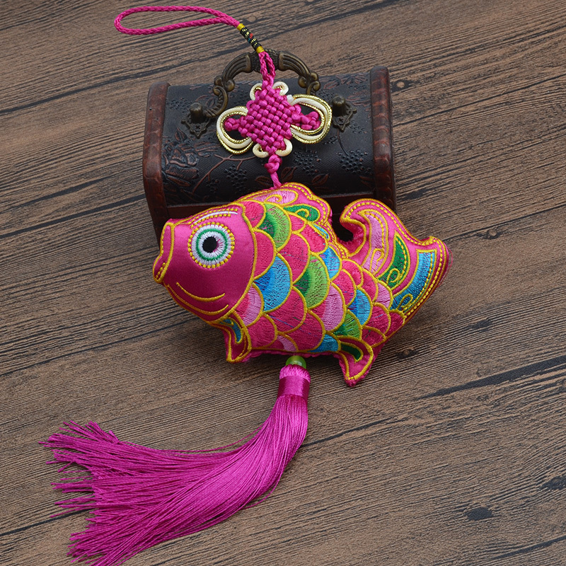 中国结鱼挂件年年有余对鱼客厅家居装饰品乔迁新居刺绣五鱼串挂饰