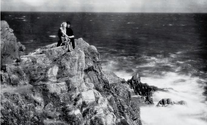 [正版]悬疑大师希区柯克 57部电影与20部电视电影全解析 电影迷不能错过的77部电影+430幅珍贵影像+鲜为人知幕后档高清大图