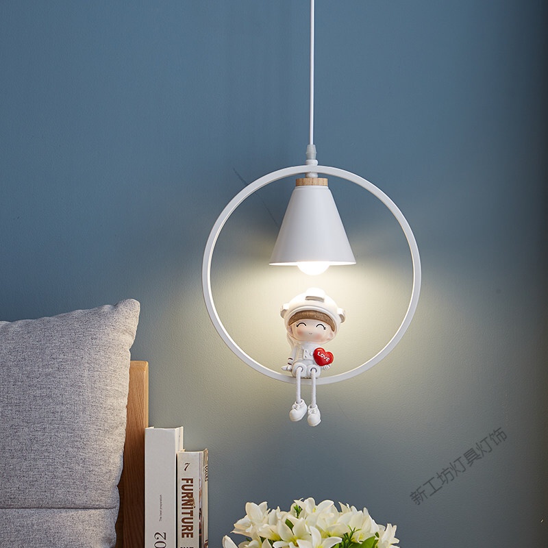 苏宁放心购 卧室床头吊灯北欧儿童阳台楼梯创意个性餐厅现代简约单头灯具床头吊灯轻奢 单头白色宇航员心形三色灯泡