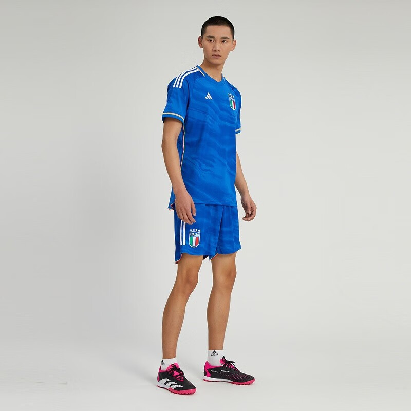 阿迪达斯(adidas)猎鹰PRED ACCURACY.3低帮人草TF足球鞋GW4640 黑粉
