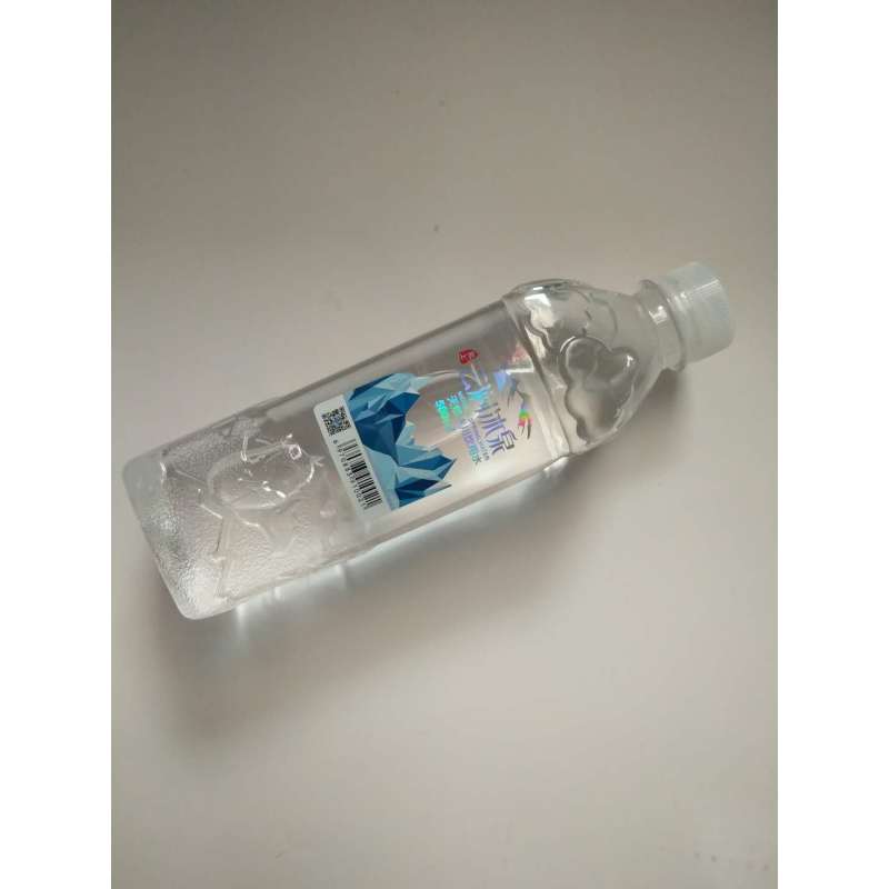 云涧冰泉陇上天然冰川饮用水500ml