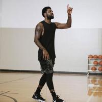 Nike耐克Kyrie5欧文5代黑白TACO男子实战篮球鞋