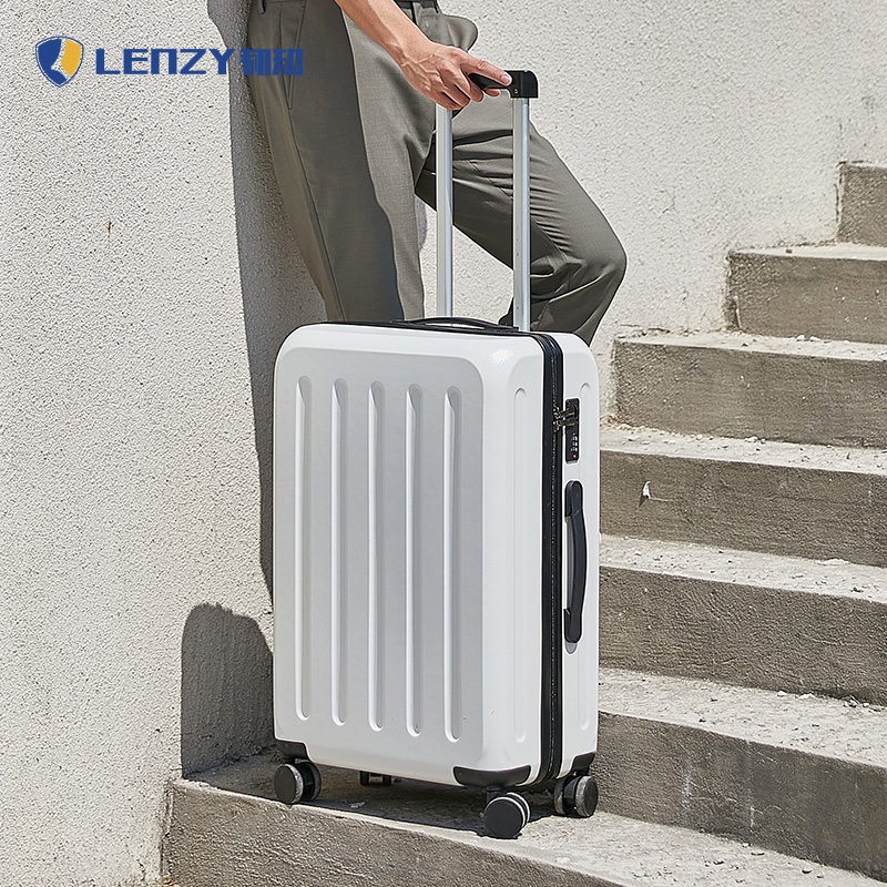 LENZY 韧知 拉杆箱24寸 个高清大图