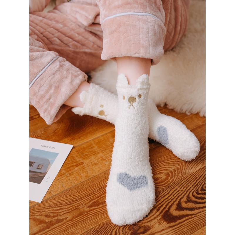 袜子女加厚加绒珊瑚绒中筒袜冬天可爱睡觉穿的冬季睡眠家居地板袜
