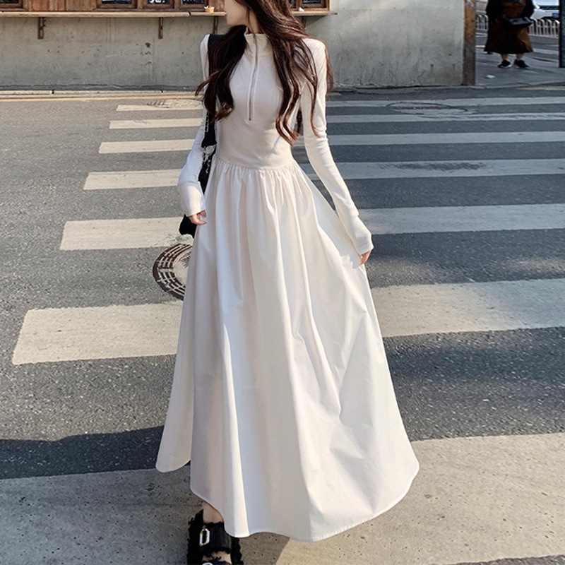 赫本风长袖Polo领连衣裙女春秋季新款设计感黑色修身a字长裙子潮