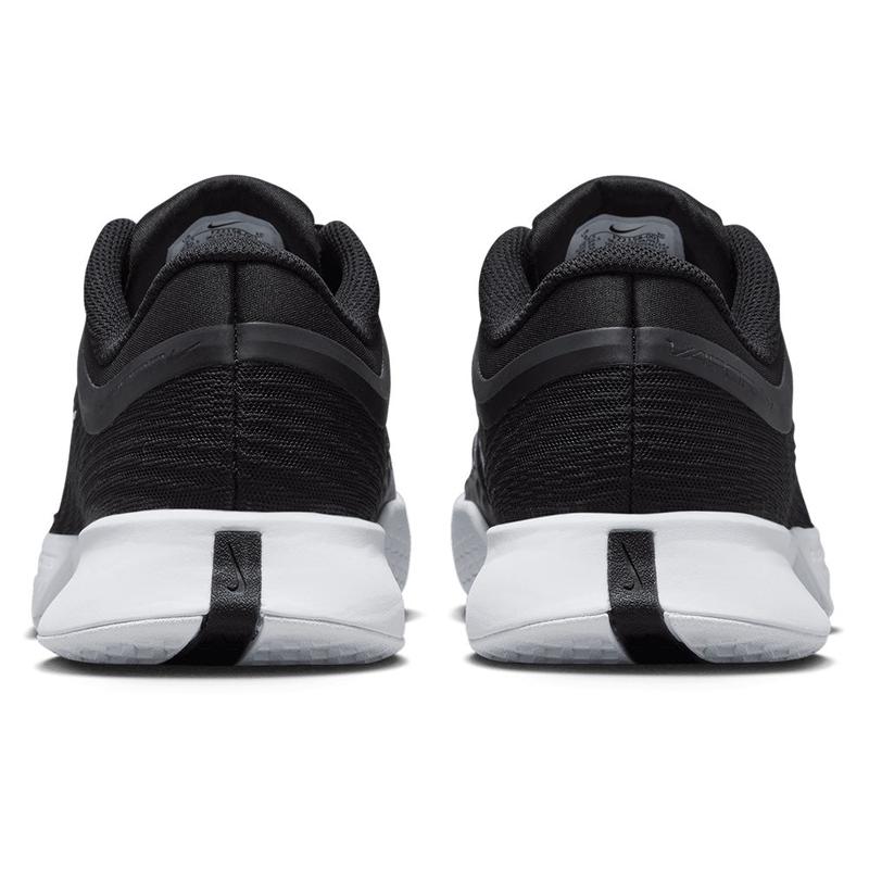 Nike女款网球鞋高响应缓震设计舒适透气耐磨防滑高清大图