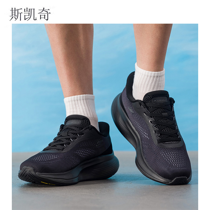 斯凯奇 男款户外运动鞋跑步鞋 217163/BBK-8.5 双高清大图