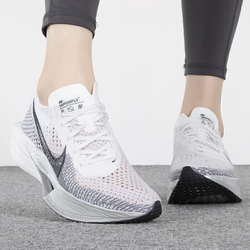 耐克(NIKE)女子碳板鞋VAPORFLY NEXT3 马拉松公路竞速跑步鞋