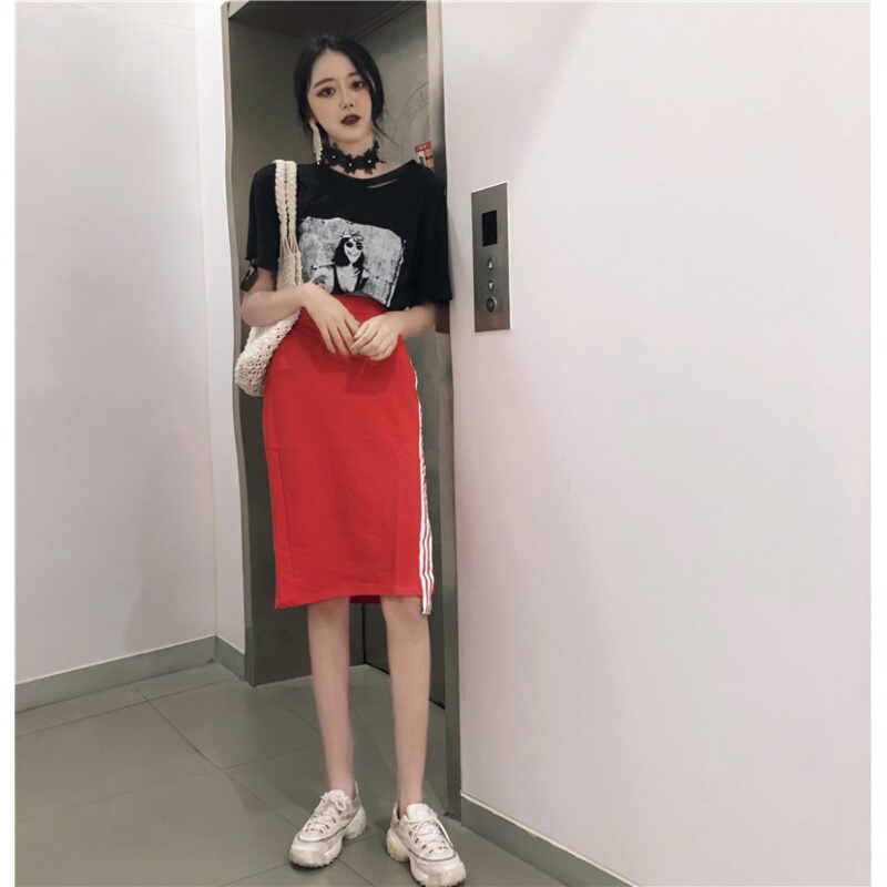 韩版时尚休闲套装夏装女装个性破洞短袖T恤上衣+开叉半身裙两件套白色T恤+黑裙均码